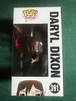 NORMAN REEDUS as DARYL DIXON Signed FUNKO POP #391 THE WALKING DEAD RED