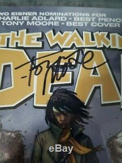 The Walking Dead # 19 CGC 9.8 Signed By Tony Moore 1st App Of Michonne