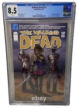 The Walking Dead #19 Cgc 8.5 Vf+ 1st Appearance Michonne Huge? White Pages