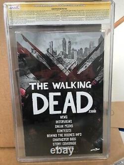 The Walking Dead #1 CGC graded 9.4 Signed By Michael Golden First Print