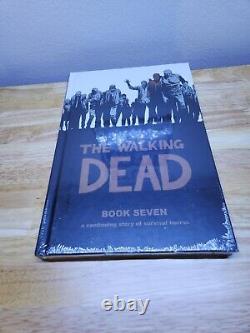 The Walking Dead Collection Action Figure, Books, Comics