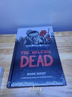 The Walking Dead Collection Action Figure, Books, Comics