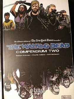 The Walking Dead Compendium Bundle, Vol 1-4 Complete