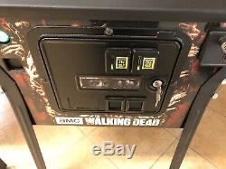 The Walking Dead Pinball Machine