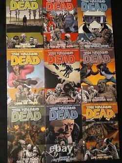 The Walking Dead Tpb Bundle, Vol's 1-32 Complete