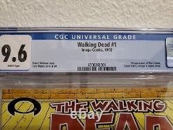 The walking dead 1 cgc 9.6 Black Label