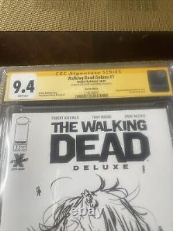 Walking Dead Deluxe #1 Blank Cover Signed And Sketched By Alex Riegel CGC 9.4
