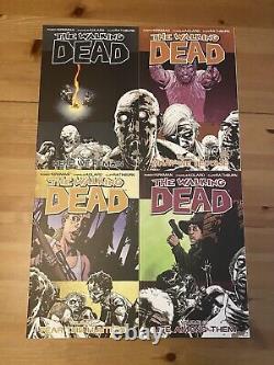 Image Comics: La série de bandes dessinées The Walking Dead Lot de 23 livres de romans graphiques en format poche