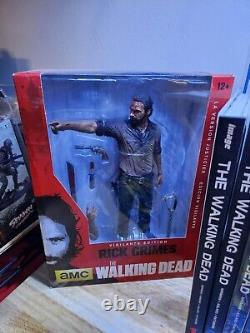 La collection de figurines d'action, livres et bandes dessinées de The Walking Dead