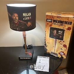La lampe de bureau Negan de The Walking Dead avec la batte Lucille Rabbit Tankaka 2016 AMC RARE