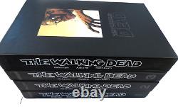 Le Walking Dead Omnibus Volume 1 4 Deluxe Hardcover avec Slipcase Lot de 4