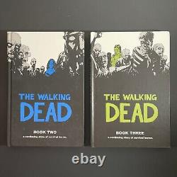 Le lot de reliures cartonnées de The Walking Dead, tomes 1 à 14, série quasi complète, Image 2003 Kirkman AMC.