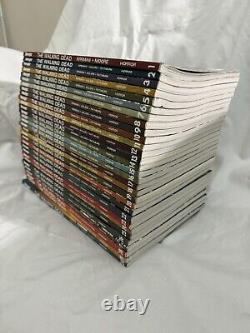 Les bandes dessinées de The Walking Dead Volumes 1-30 en format livre de poche Comics Kirkman Vol. 1-30