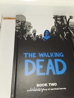 Les livres The Walking Dead 1 à 12 - Lot en couverture rigide