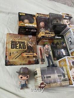 Lot de Walking Dead! Funkos, Bobble Heads, Épinglettes et Plus