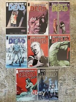 Lot de bandes dessinées de 26 numéros de The Walking Dead, numéros rares et clés