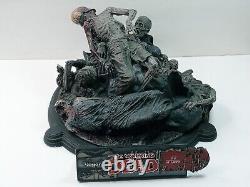 McFarlane Toys La Collection de Statues The Walking Dead Negan (INCOMPLÈTE OU À RÉPARER)