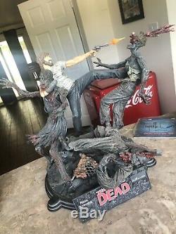 Mcfarlane The Walking Dead Rick Statue Résine Signé Par Kirkman Toy Twd Negan