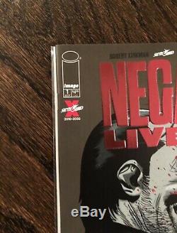 Negan Lives # 1 Feuille Rouge Variante Walking Dead Rare