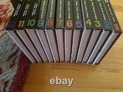 The Walking Dead Books #1-12 Hardcover Volumes. Très Excellent État
