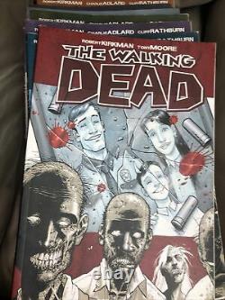 The Walking Dead Complete Set Vol 1-26,30 Livres Image Comics Tpb Lot