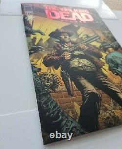 The Walking Dead Deluxe #1 Red Foil Cover Variante Skybound Exclusive