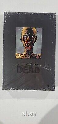 The Walking Dead Omnibus Volume 8 De Kirkman, Robert Hardback Book Nouveau, Sealed