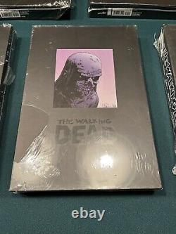 The Walking Dead Omnibus Volumes 1-7 Couverture Rigide, Édition Régulière Nouvelles Images Comics