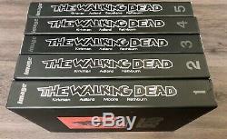 The Walking Dead Relié Omnibus Lot 1-5 # 3 Signé Par Robert Kirkman Skybound