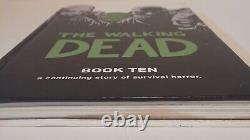 The Walking Dead Volumes 1 10 Ensemble De Couverture Rigide Robert Kirkman Image Skybound