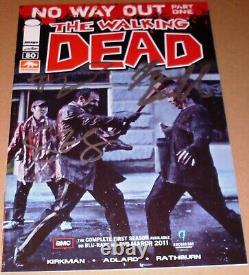 The translation in French is: Walking Dead 80 Variante Photo SIGNÉE Robert Kirkman Jon Bernthal Steven Yuen AMC