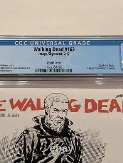 The translation of the title 'The Walking Dead #163 1500 B&W Sketch Cover Variant CGC 9.8 2017' in French would be: 'The Walking Dead #163 1500 Couverture de croquis noir et blanc Variante CGC 9.8 2017.'