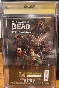 The translation of the title 'The Walking Dead 193 CGC 9.8 (NM/M) SIGNED by Robert Kirkman (Image 2019)' in French is: 'The Walking Dead 193 CGC 9.8 (TTB/M) SIGNÉ par Robert Kirkman (Image 2019)'